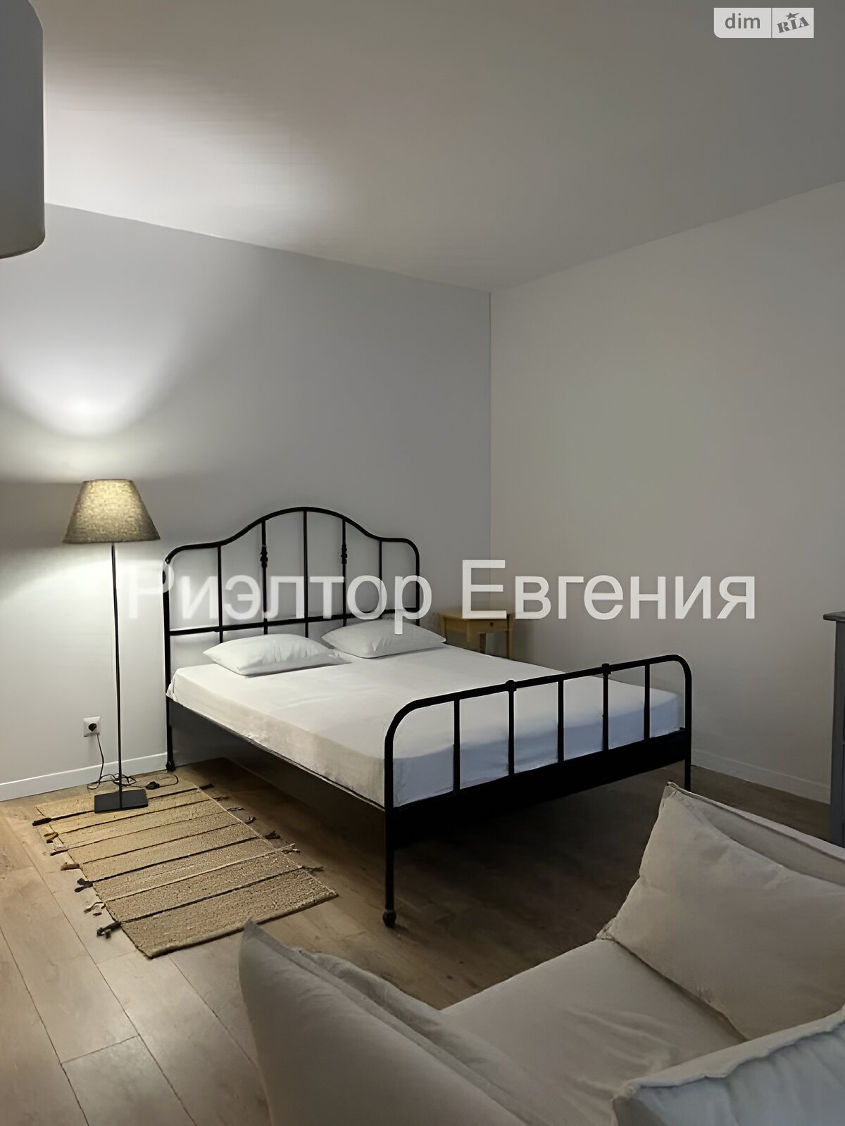 однокімнатна квартира в Одесі, район Приморський, на просп. Гагаріна 19А в довготривалу оренду помісячно фото 1 однокімнатна квартира в Одесі, район Приморський, на просп. Гагаріна 19А в довготривалу оренду помісячно фото 1