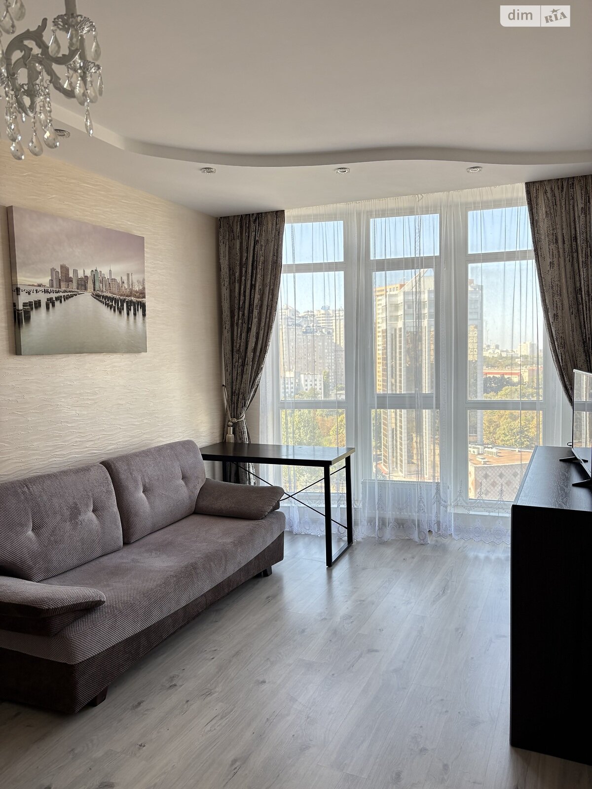 двухкомнатная квартира в Одессе, район Приморский, на просп. Леси Украинки 19Б в аренду на долгий срок помесячно фото 1 двухкомнатная квартира в Одессе, район Приморский, на просп. Леси Украинки 19Б в аренду на долгий срок помесячно фото 1