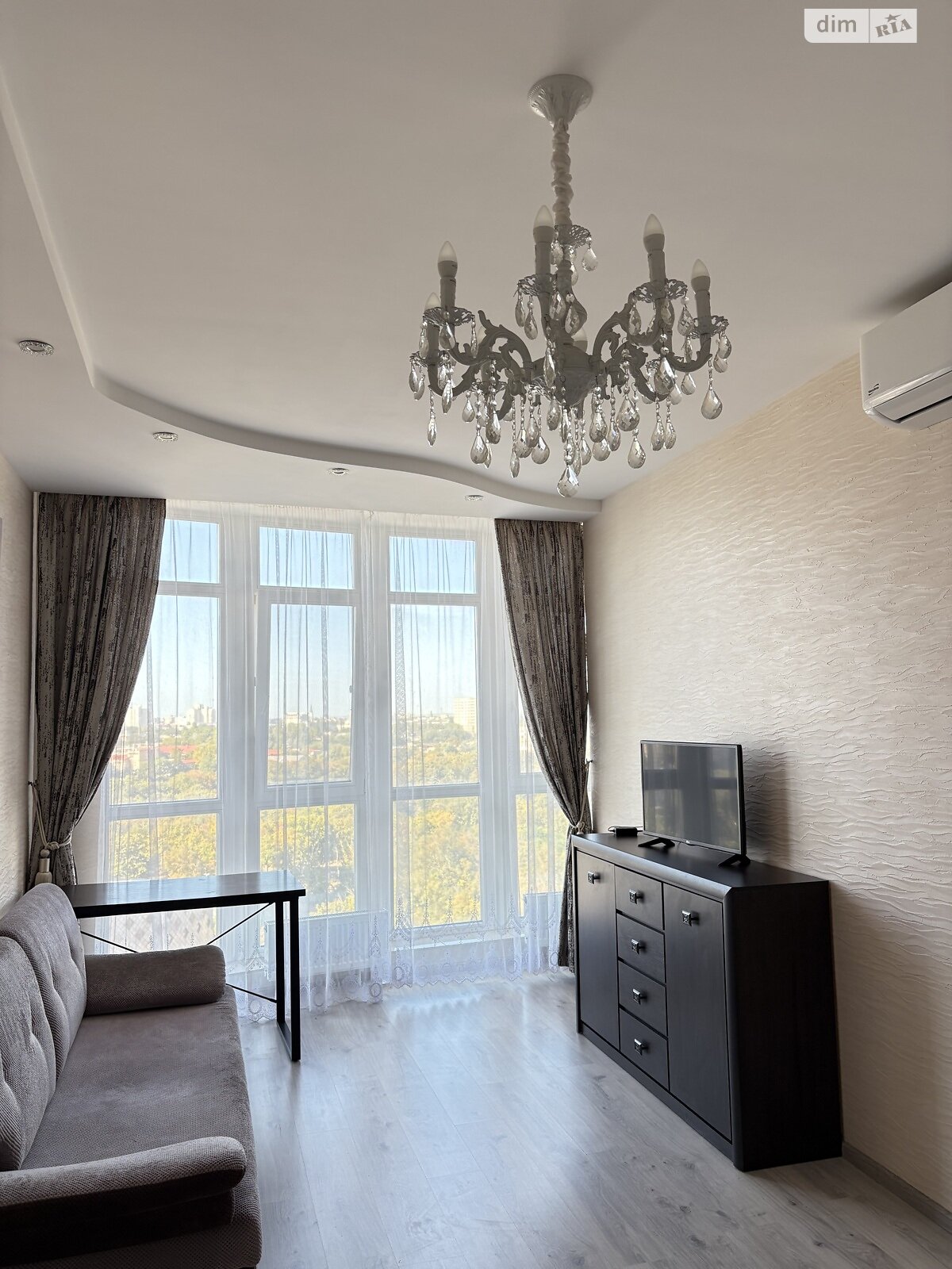 двухкомнатная квартира в Одессе, район Приморский, на просп. Леси Украинки 19Б в аренду на долгий срок помесячно фото 1 двухкомнатная квартира в Одессе, район Приморский, на просп. Леси Украинки 19Б в аренду на долгий срок помесячно фото 1