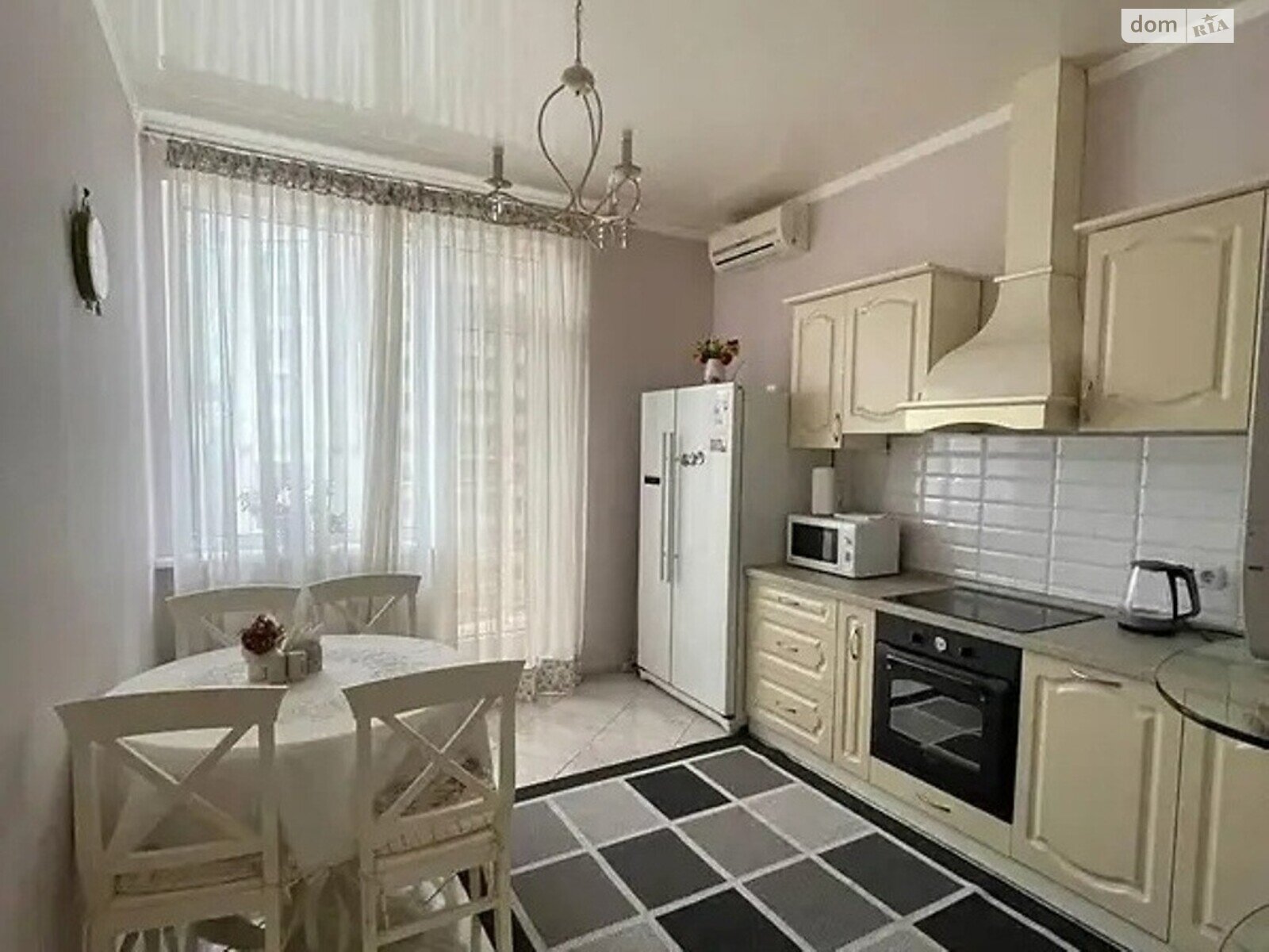 двухкомнатная квартира с мебелью в Одессе, район Приморский, на плато Гагаринское 5А/2 в аренду на долгий срок помесячно фото 1