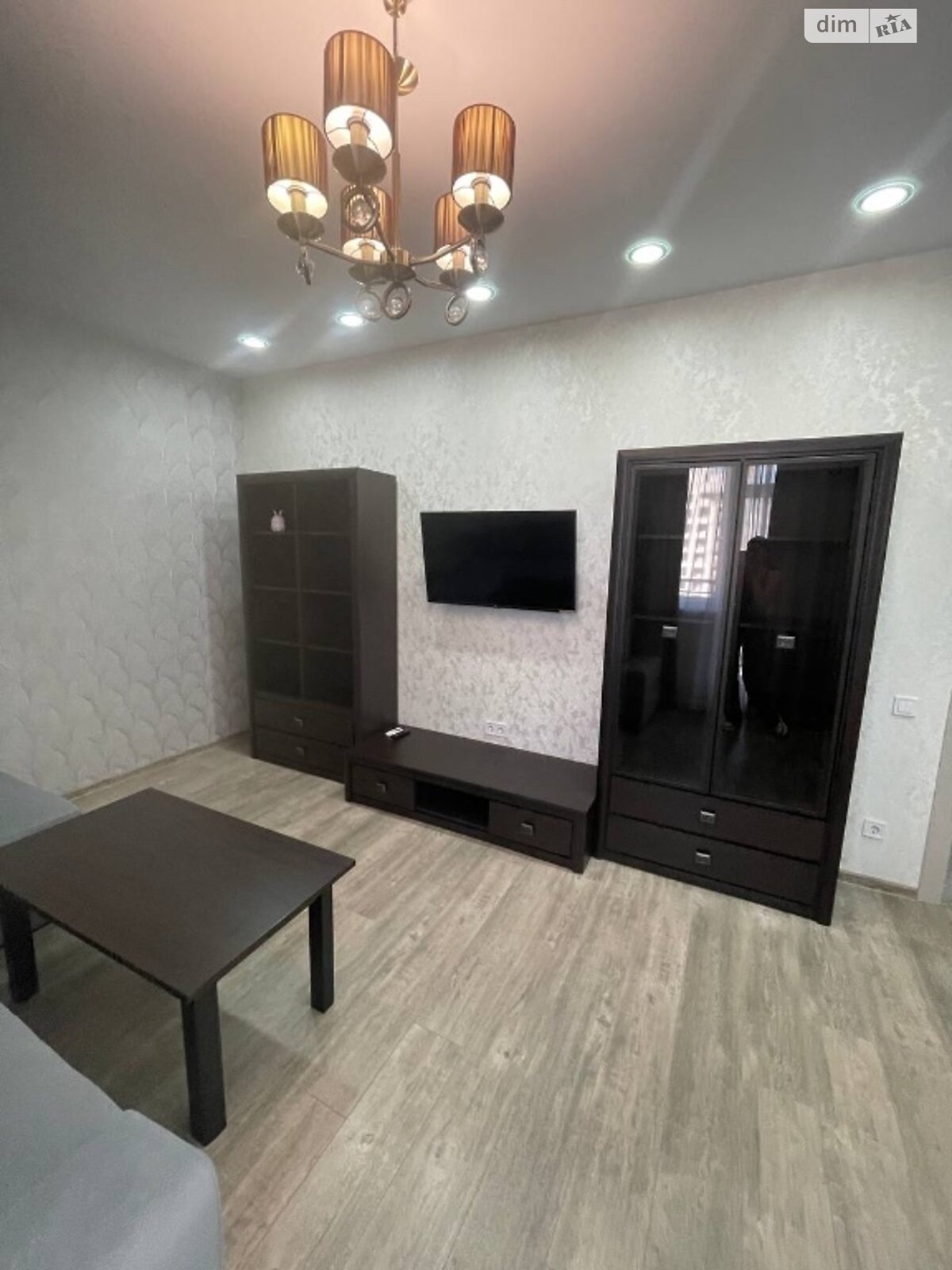двухкомнатная квартира в Одессе, район Приморский, на ул. Генуэзская 3Г в аренду на долгий срок помесячно фото 1