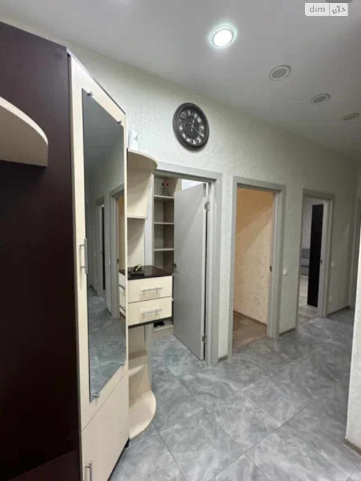 двухкомнатная квартира в Одессе, район Приморский, на ул. Генуэзская 3Г в аренду на долгий срок помесячно фото 1