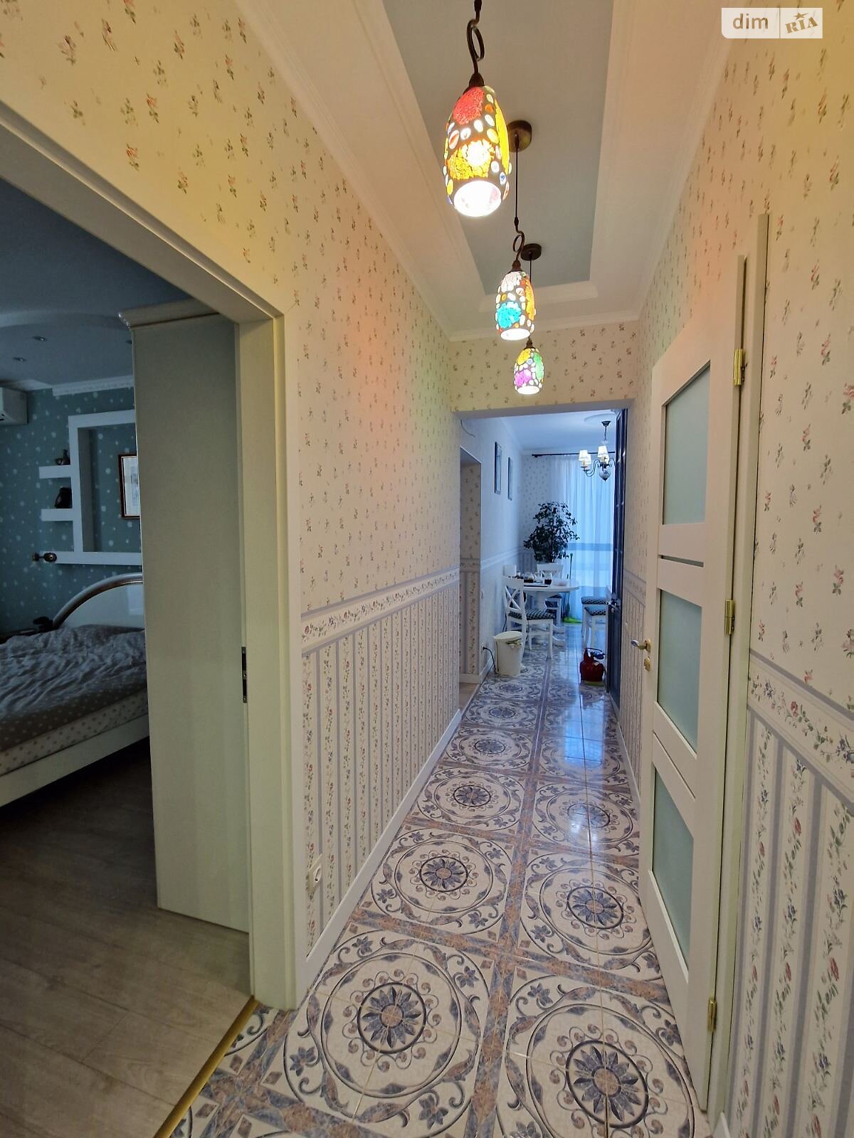 трикімнатна квартира в Одесі, район Приморський, на вул. Генуезька 24Д корпус 3 в довготривалу оренду помісячно фото 1 трикімнатна квартира в Одесі, район Приморський, на вул. Генуезька 24Д корпус 3 в довготривалу оренду помісячно фото 1