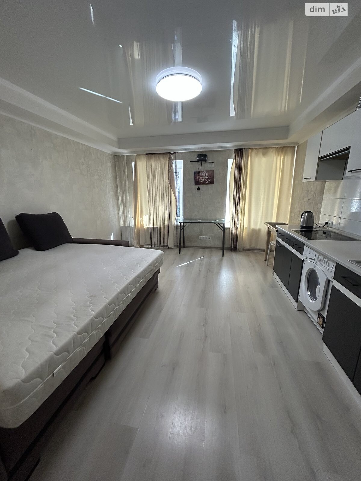 однокімнатна квартира в Одесі, район Приморський, на вул. Гімназична 30 в довготривалу оренду помісячно фото 1 однокімнатна квартира в Одесі, район Приморський, на вул. Гімназична 30 в довготривалу оренду помісячно фото 1