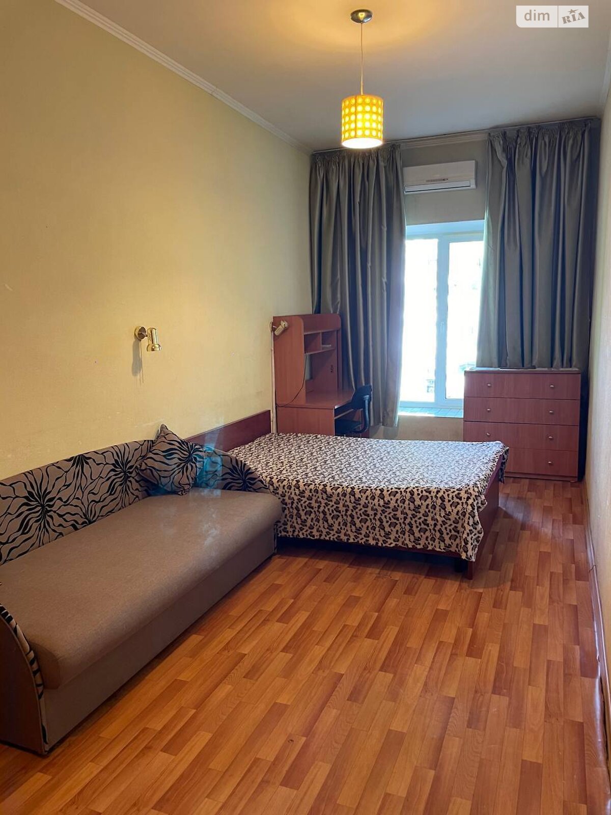 однокімнатна квартира в Одесі, район Приморський, на вул. Італійська 52 в довготривалу оренду помісячно фото 1