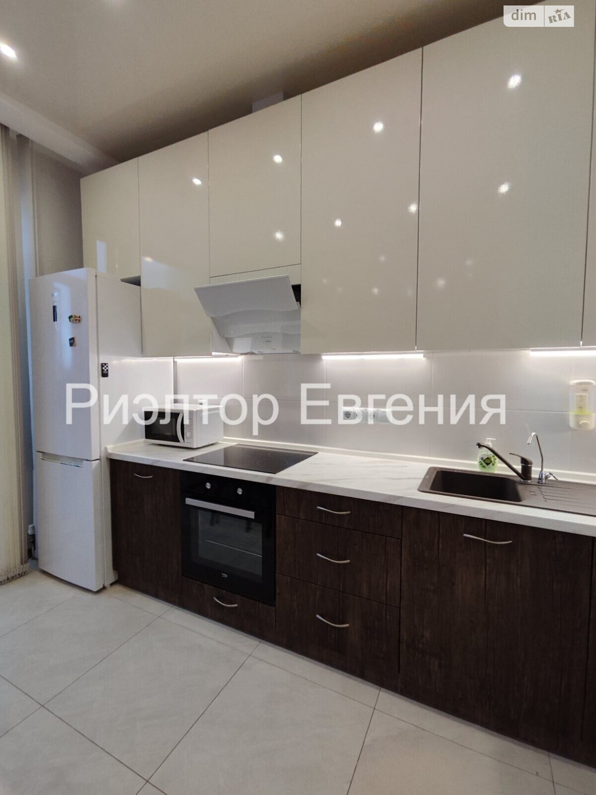 однокімнатна квартира в Одесі, район Приморський, на бул. Італійський 1А в довготривалу оренду помісячно фото 1 однокімнатна квартира в Одесі, район Приморський, на бул. Італійський 1А в довготривалу оренду помісячно фото 1