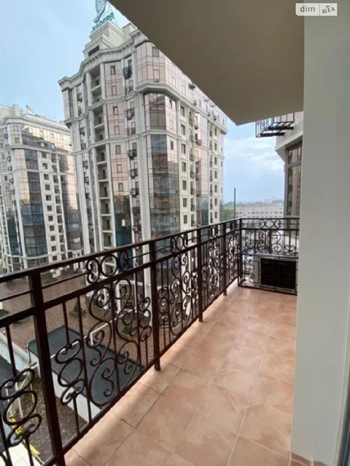 однокімнатна квартира в Одесі, район Приморський, на бул. Італійський 1В в довготривалу оренду помісячно фото 1