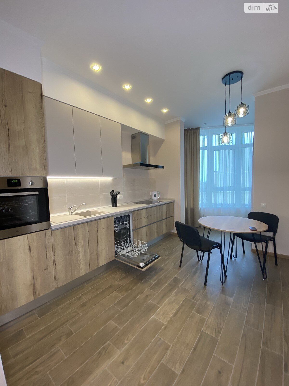 однокімнатна квартира в Одесі, район Приморський, на бул. Італійський 1В в довготривалу оренду помісячно фото 1