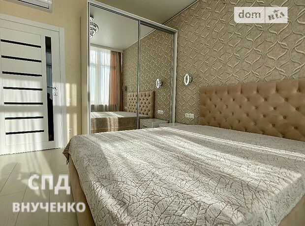 однокомнатная квартира с мебелью в Одессе, район Приморский, на ул. Каманина 16а/6 в аренду на долгий срок помесячно фото 1 однокомнатная квартира с мебелью в Одессе, район Приморский, на ул. Каманина 16а/6 в аренду на долгий срок помесячно фото 1