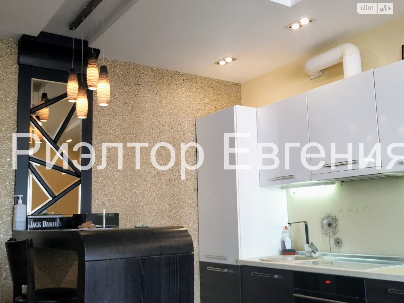однокімнатна квартира в Одесі, район Приморський, на вул. Кленова 2А в довготривалу оренду помісячно фото 1 однокімнатна квартира в Одесі, район Приморський, на вул. Кленова 2А в довготривалу оренду помісячно фото 1