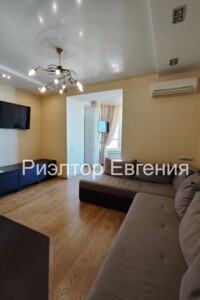 однокімнатна квартира в Одесі, район Приморський, на вул. Кленова 2А в довготривалу оренду помісячно фото 2