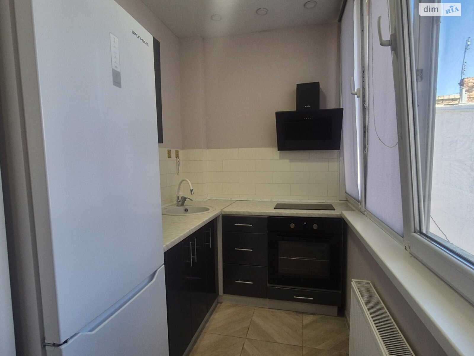 однокімнатна квартира в Одесі, район Приморський, на вул. Кутузакія Олександра 40, кв. 6 в довготривалу оренду помісячно фото 1 однокімнатна квартира в Одесі, район Приморський, на вул. Кутузакія Олександра 40, кв. 6 в довготривалу оренду помісячно фото 1