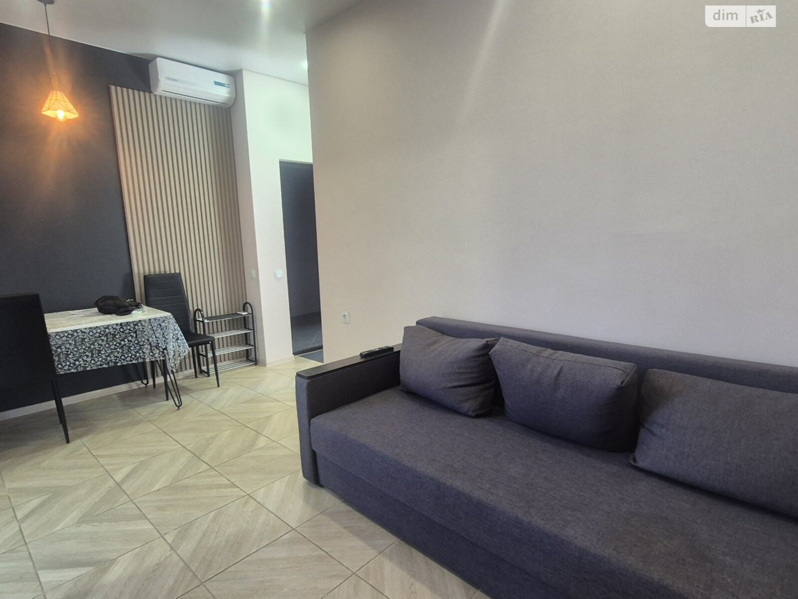 однокімнатна квартира в Одесі, район Приморський, на вул. Кутузакія Олександра 40, кв. 6 в довготривалу оренду помісячно фото 1 однокімнатна квартира в Одесі, район Приморський, на вул. Кутузакія Олександра 40, кв. 6 в довготривалу оренду помісячно фото 1