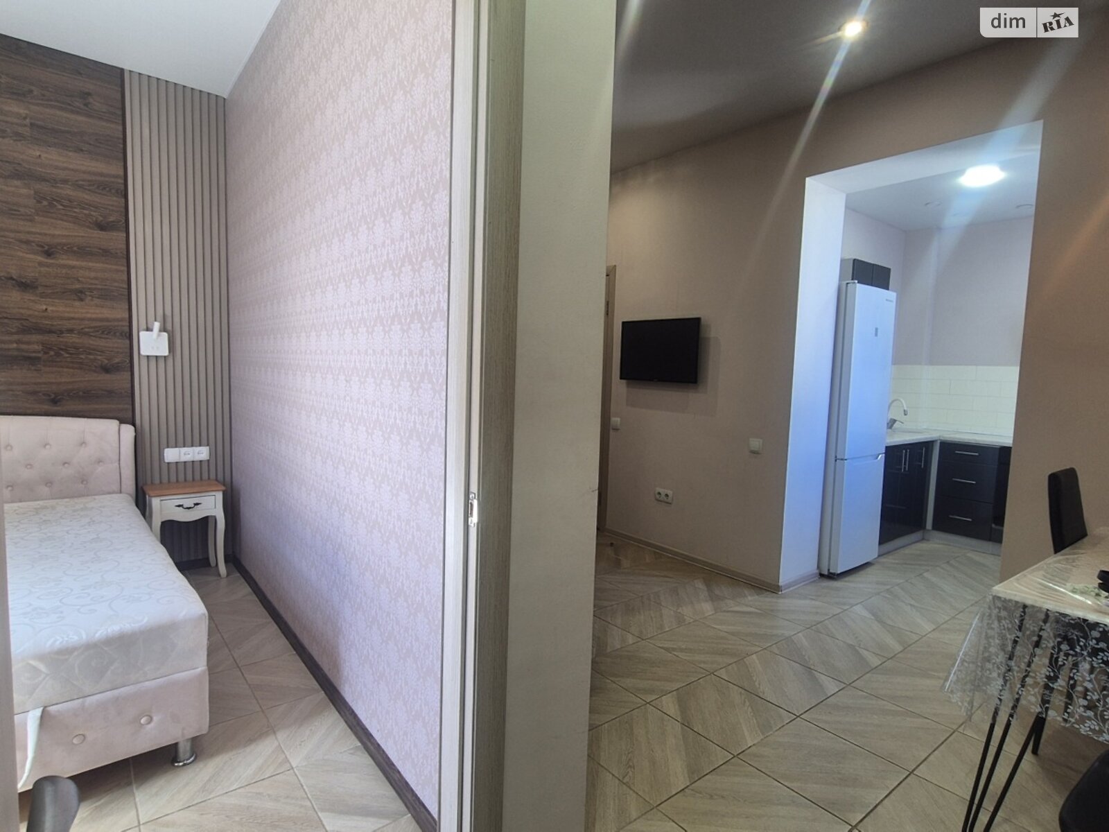 однокімнатна квартира в Одесі, район Приморський, на вул. Кутузакія Олександра 40, кв. 6 в довготривалу оренду помісячно фото 1 однокімнатна квартира в Одесі, район Приморський, на вул. Кутузакія Олександра 40, кв. 6 в довготривалу оренду помісячно фото 1