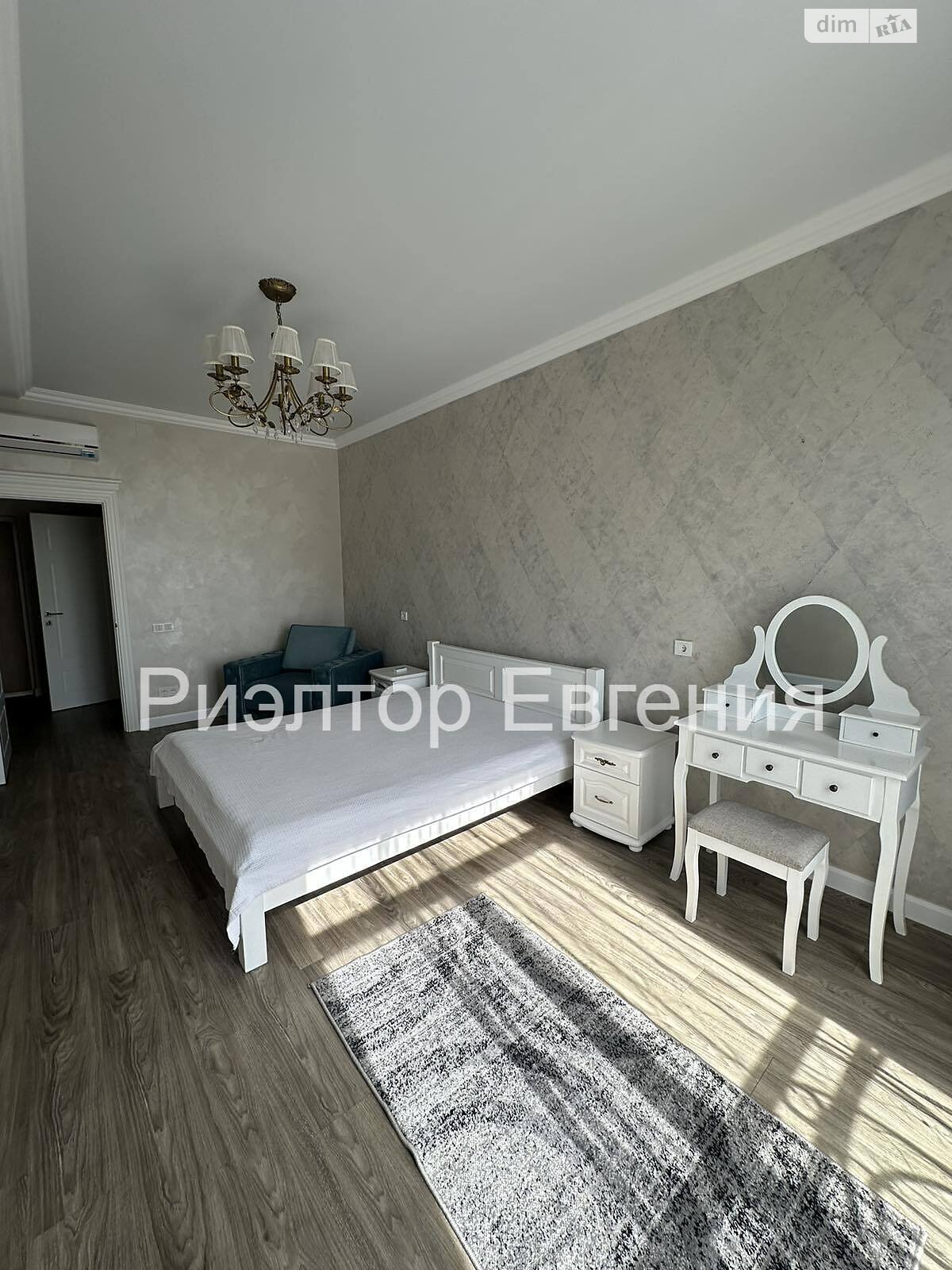 однокімнатна квартира в Одесі, район Приморський, на вул. Леонтовича 16 в довготривалу оренду помісячно фото 1 однокімнатна квартира в Одесі, район Приморський, на вул. Леонтовича 16 в довготривалу оренду помісячно фото 1