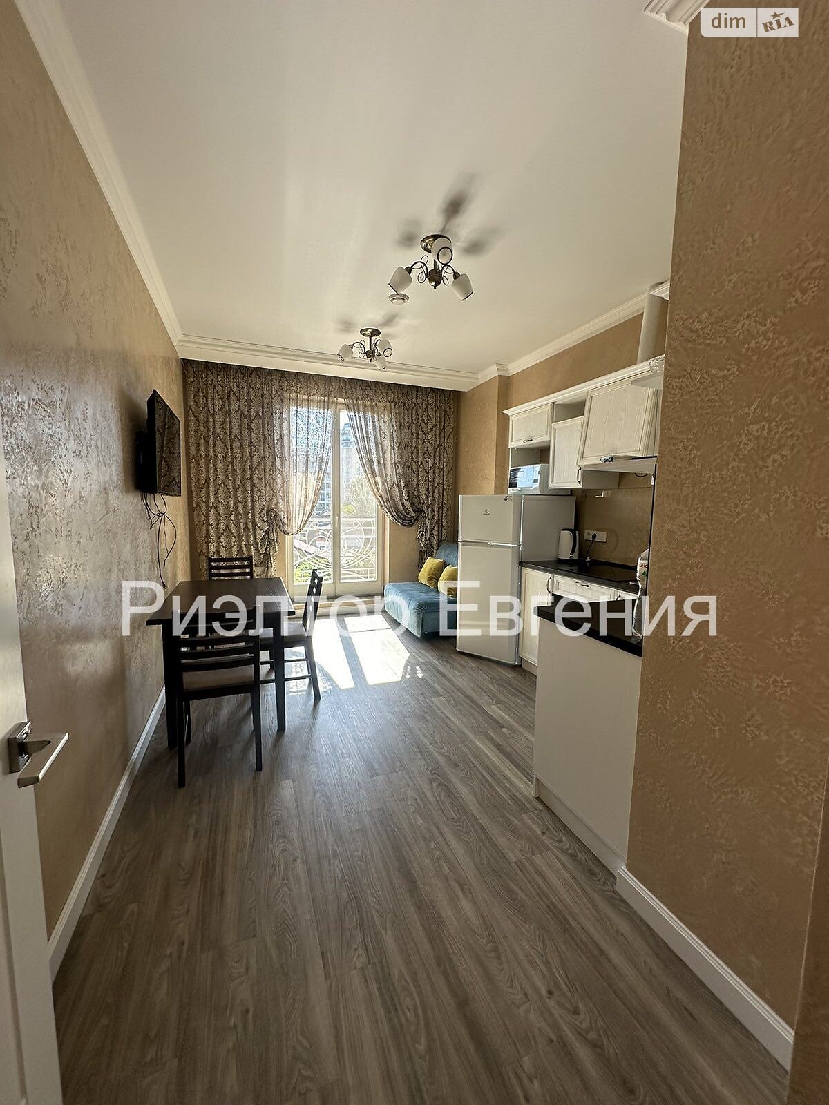 однокімнатна квартира в Одесі, район Приморський, на вул. Леонтовича 16 в довготривалу оренду помісячно фото 1 однокімнатна квартира в Одесі, район Приморський, на вул. Леонтовича 16 в довготривалу оренду помісячно фото 1