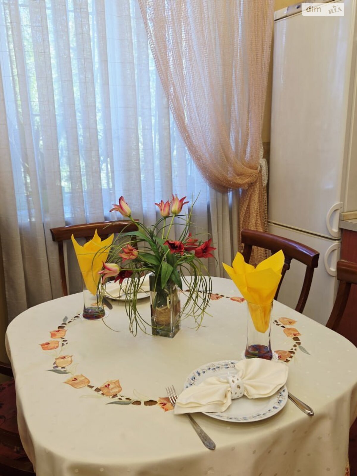 трикімнатна квартира в Одесі, район Приморський, на просп. Лесі Українки в довготривалу оренду помісячно фото 1 трикімнатна квартира в Одесі, район Приморський, на просп. Лесі Українки в довготривалу оренду помісячно фото 1