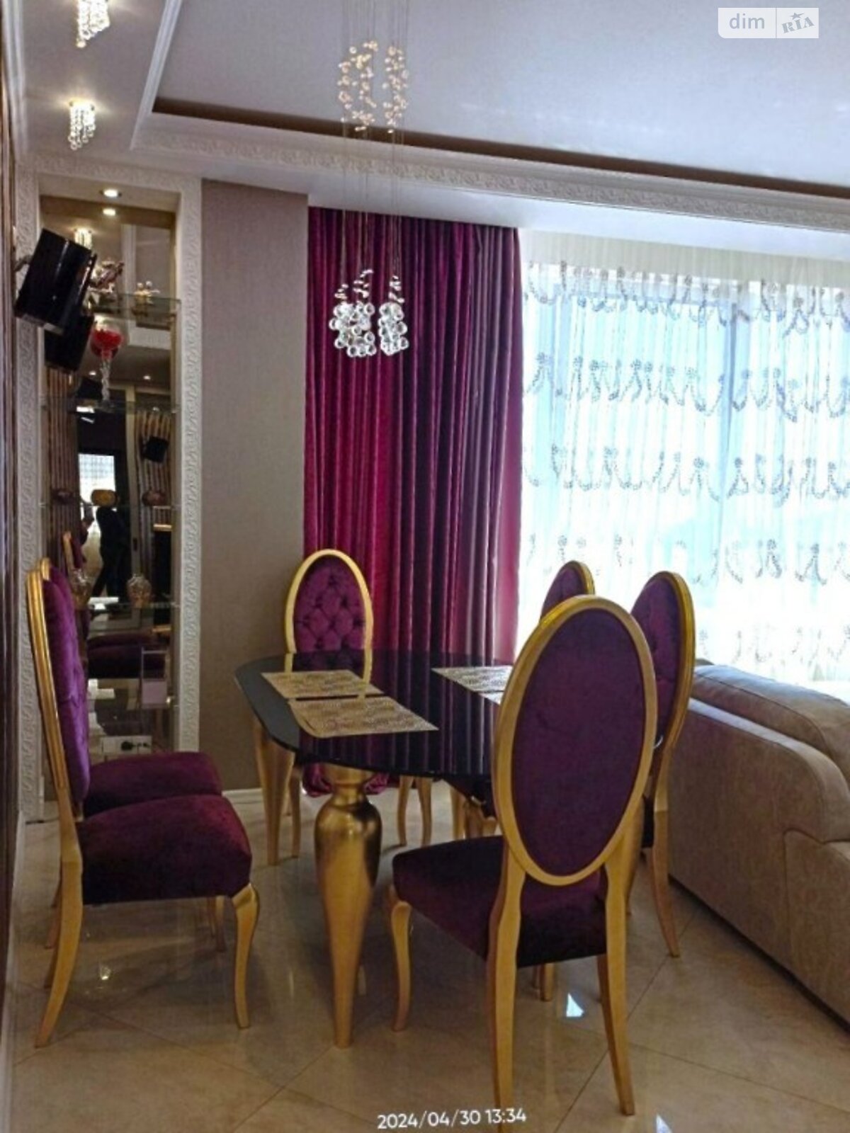 трехкомнатная квартира с мебелью в Одессе, район Приморский, на ул. Литературная 1А в аренду на долгий срок помесячно фото 1