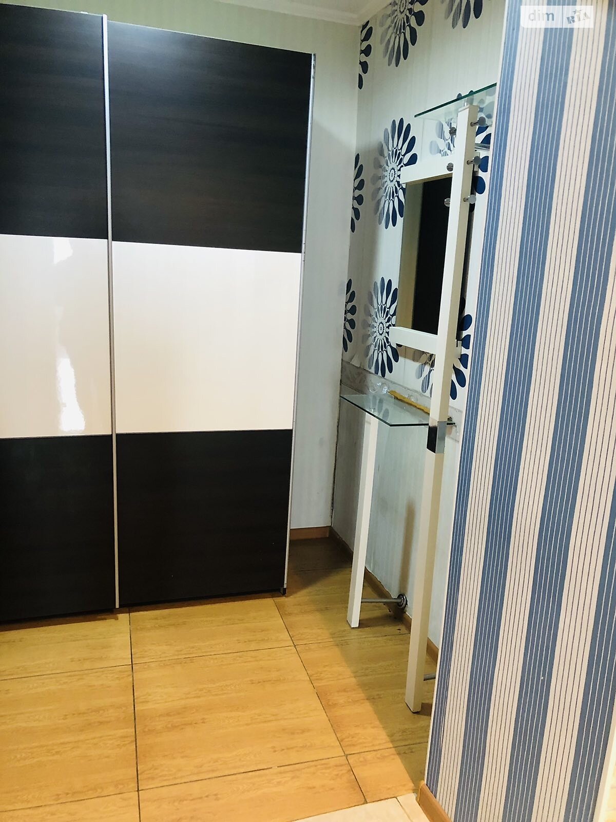 трикімнатна квартира в Одесі, район Приморський, на вул. Літературна 12 в довготривалу оренду помісячно фото 1