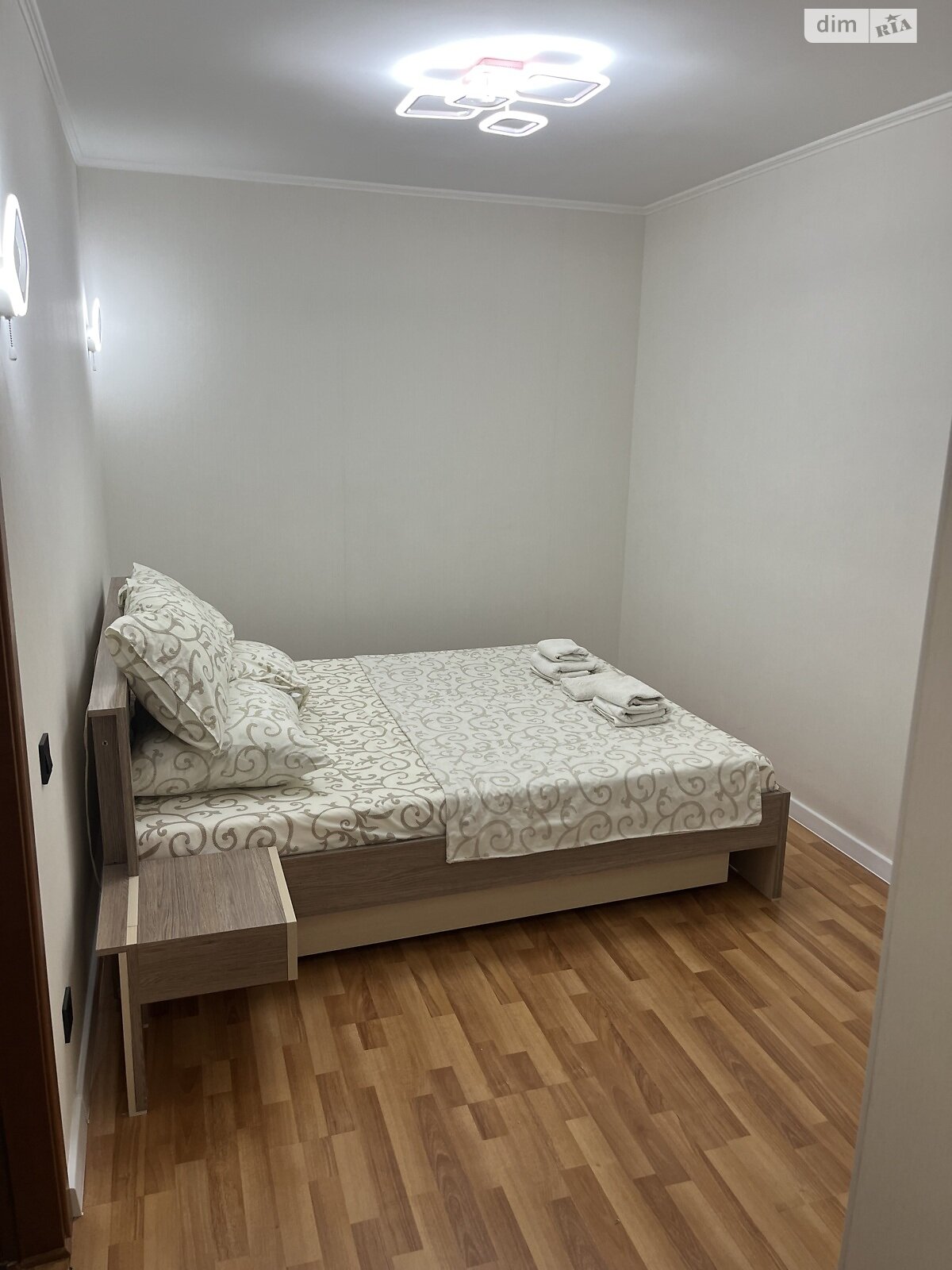 двокімнатна квартира в Одесі, район Приморський, на вул. Літературна 12 в довготривалу оренду помісячно фото 1