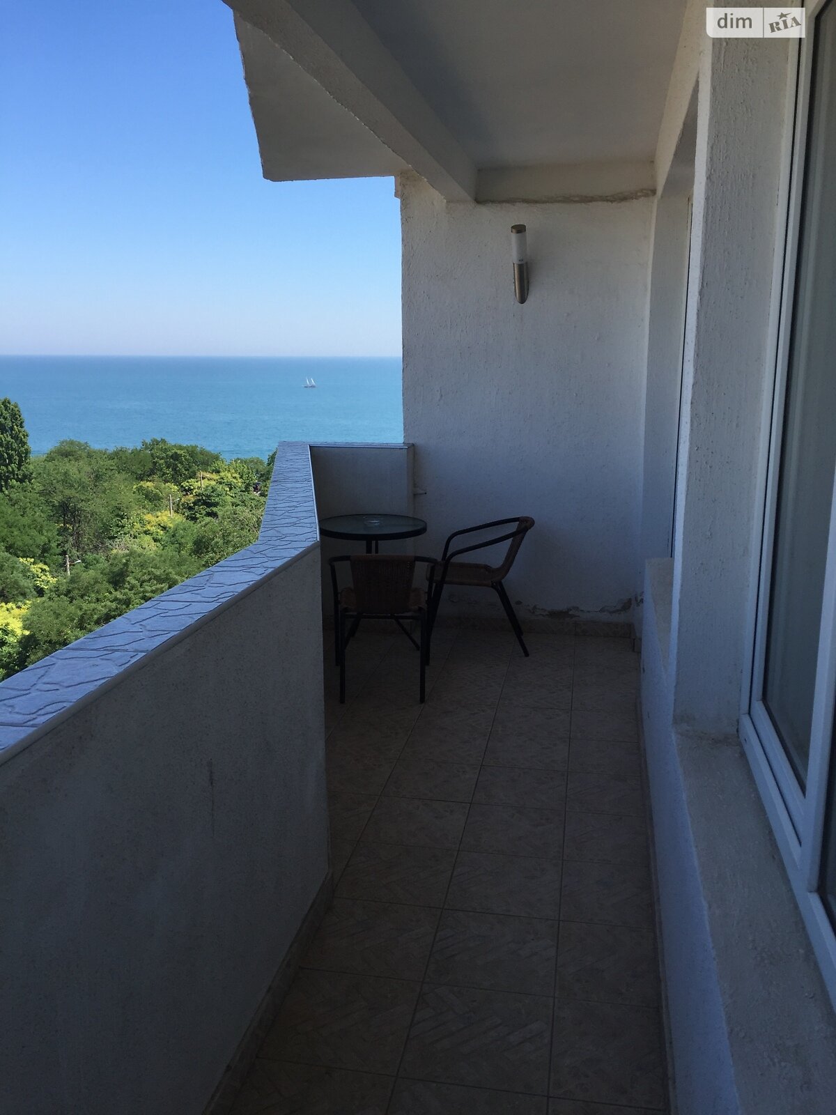 двокімнатна квартира в Одесі, район Приморський, на вул. Літературна 12 в довготривалу оренду помісячно фото 1