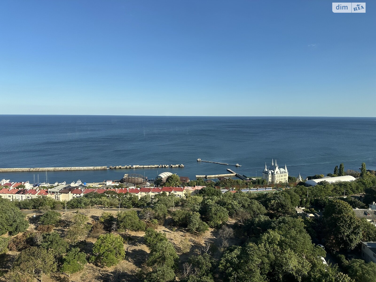 двухкомнатная квартира в Одессе, район Приморский, на ул. Литературная 12А корпус 1 в аренду на долгий срок помесячно фото 1