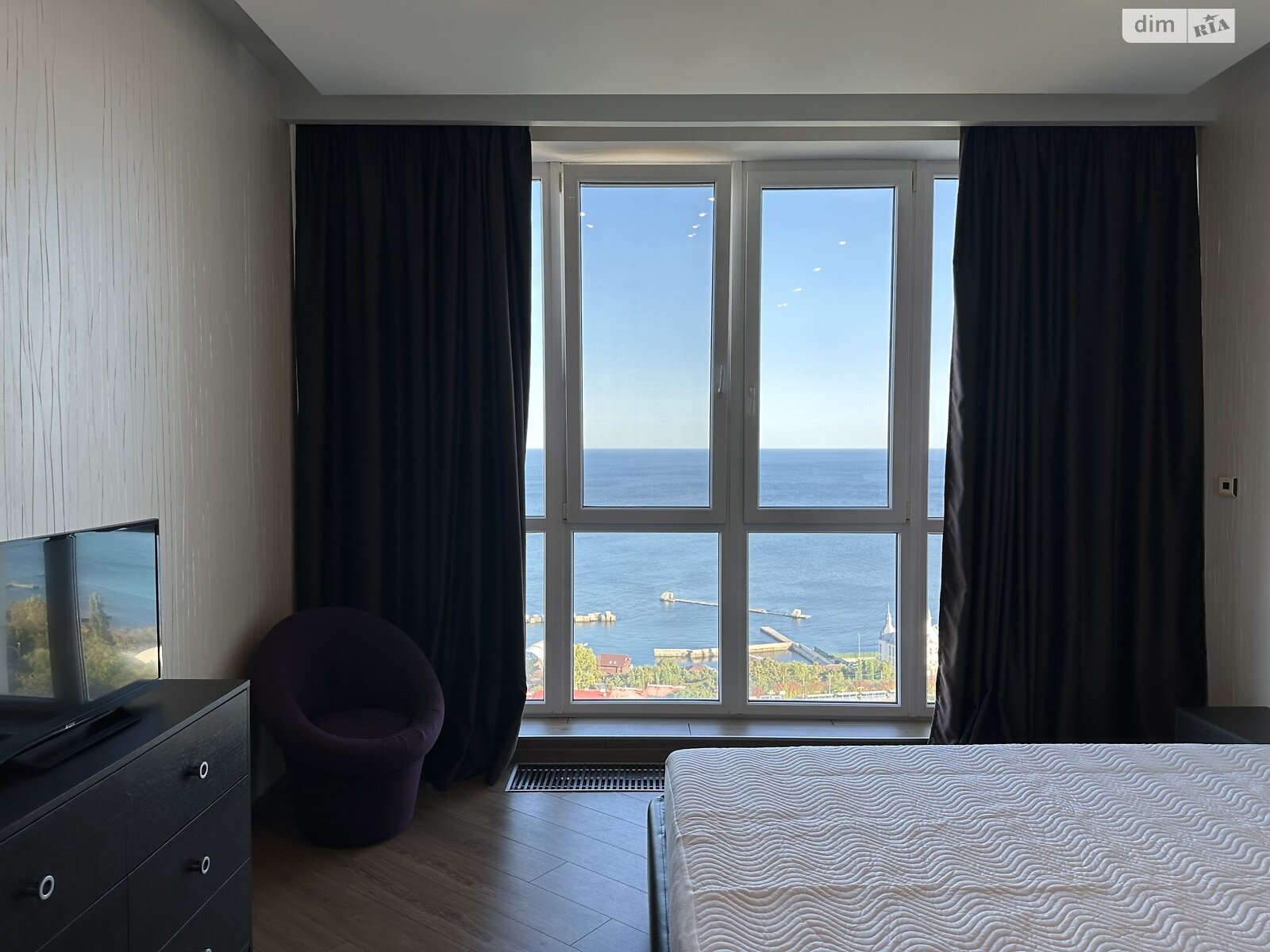 двухкомнатная квартира в Одессе, район Приморский, на ул. Литературная 12А корпус 1 в аренду на долгий срок помесячно фото 1