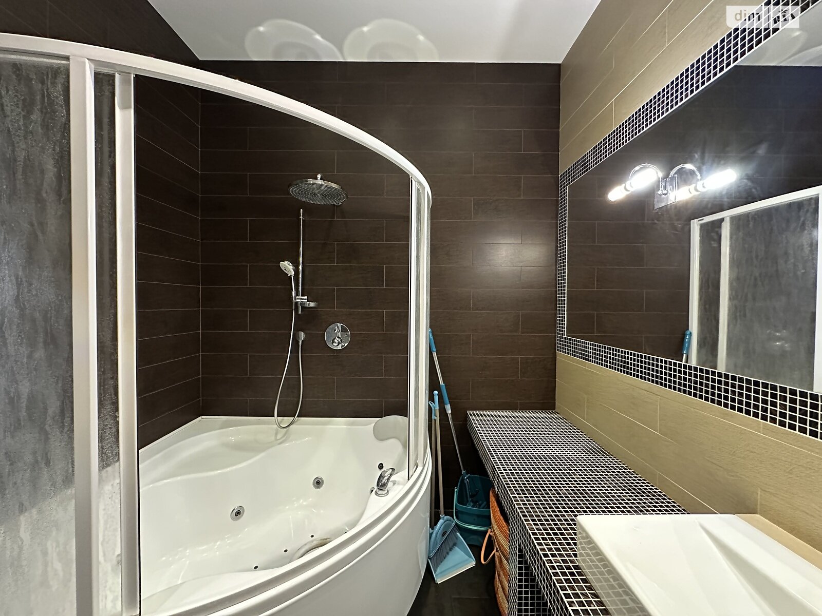 двухкомнатная квартира в Одессе, район Приморский, на ул. Литературная 12А корпус 1 в аренду на долгий срок помесячно фото 1