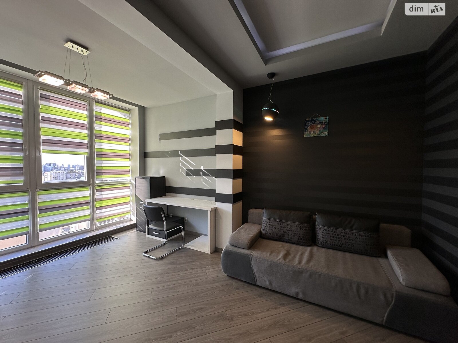 двухкомнатная квартира в Одессе, район Приморский, на ул. Литературная 12А корпус 1 в аренду на долгий срок помесячно фото 1