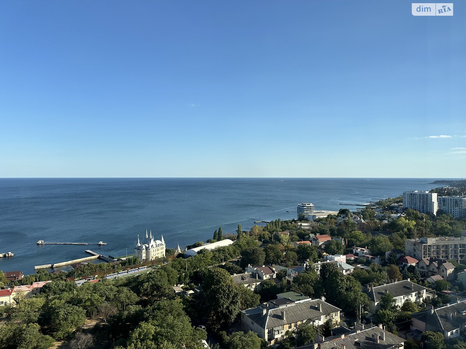 двухкомнатная квартира в Одессе, район Приморский, на ул. Литературная 12А корпус 1 в аренду на долгий срок помесячно фото 1