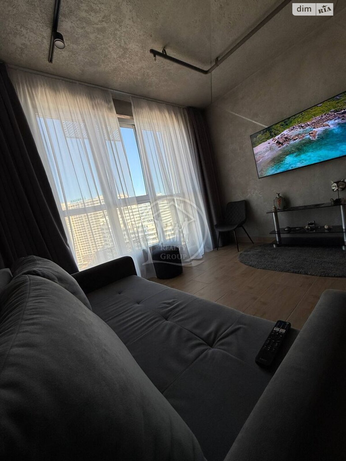 однокімнатна квартира в Одесі, район Приморський, на вул. Літературна 10Б в довготривалу оренду помісячно фото 1