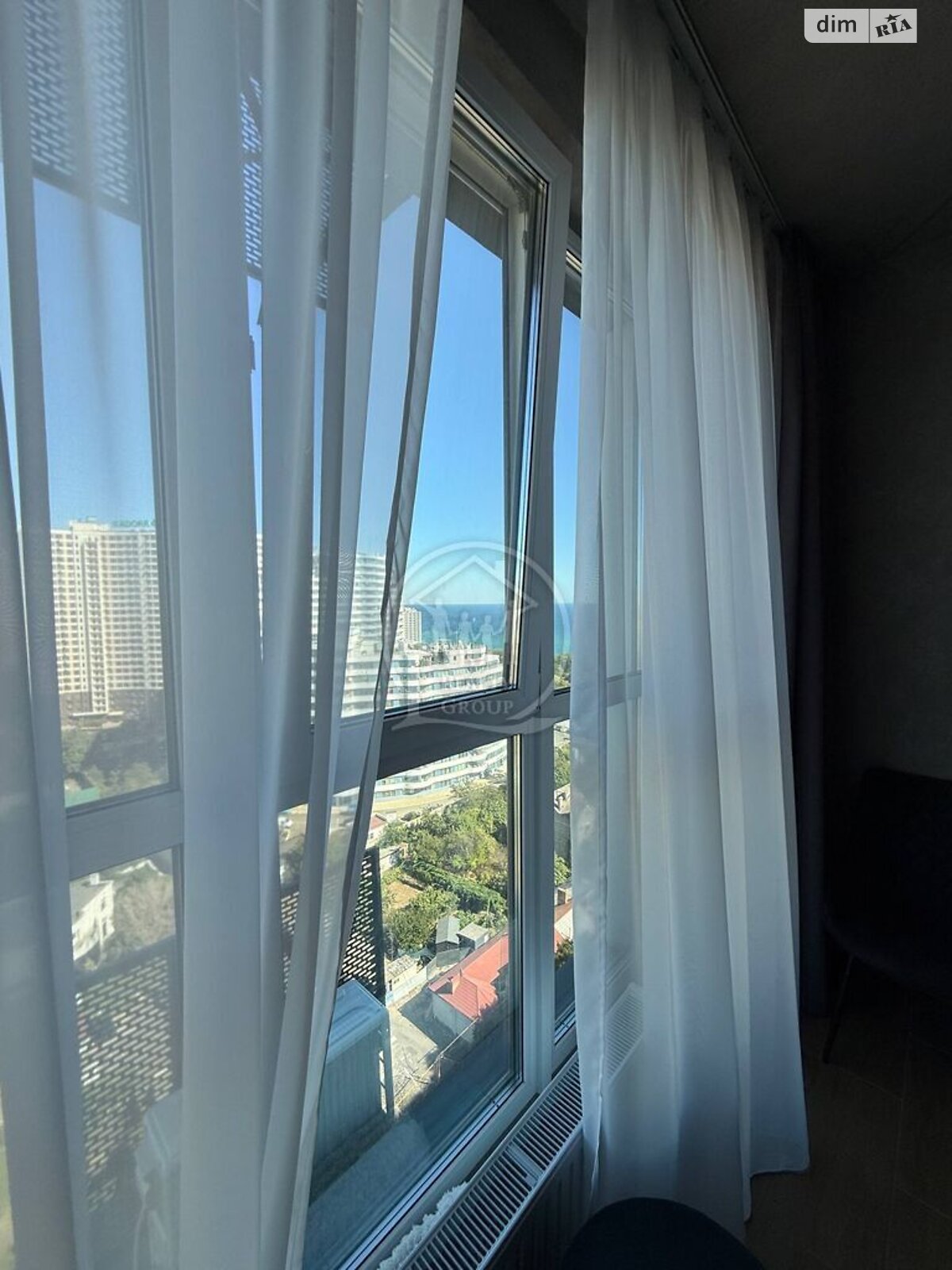 однокімнатна квартира в Одесі, район Приморський, на вул. Літературна 10Б в довготривалу оренду помісячно фото 1