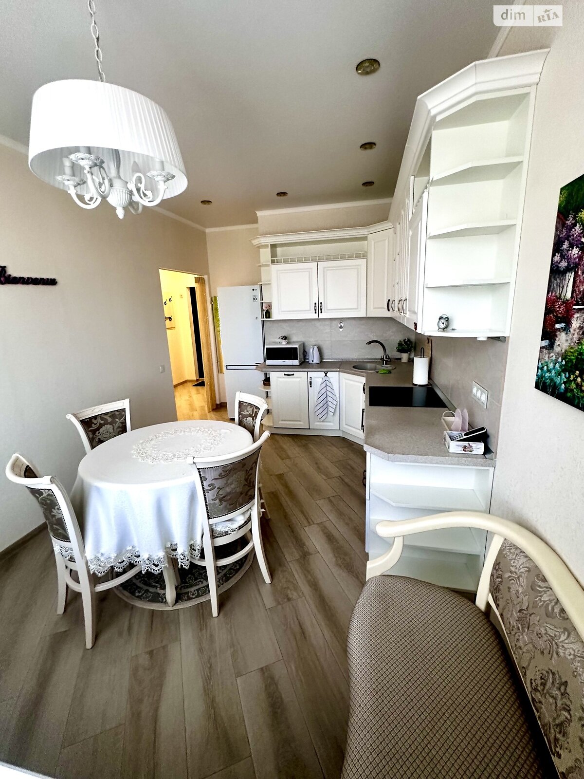 однокомнатная квартира в Одессе, район Приморский, на ул. Литературная 8 в аренду на долгий срок помесячно фото 1