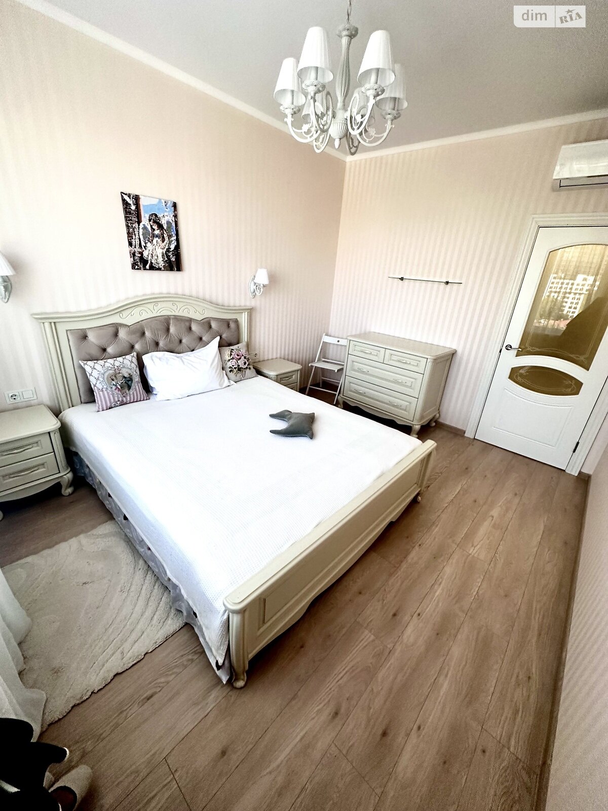 однокомнатная квартира в Одессе, район Приморский, на ул. Литературная 8 в аренду на долгий срок помесячно фото 1