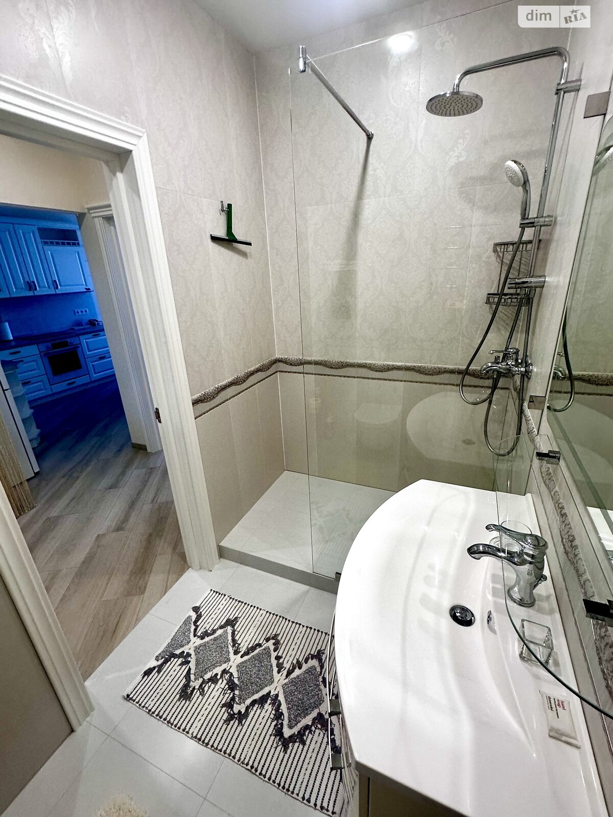 однокомнатная квартира в Одессе, район Приморский, на ул. Литературная 8 в аренду на долгий срок помесячно фото 1