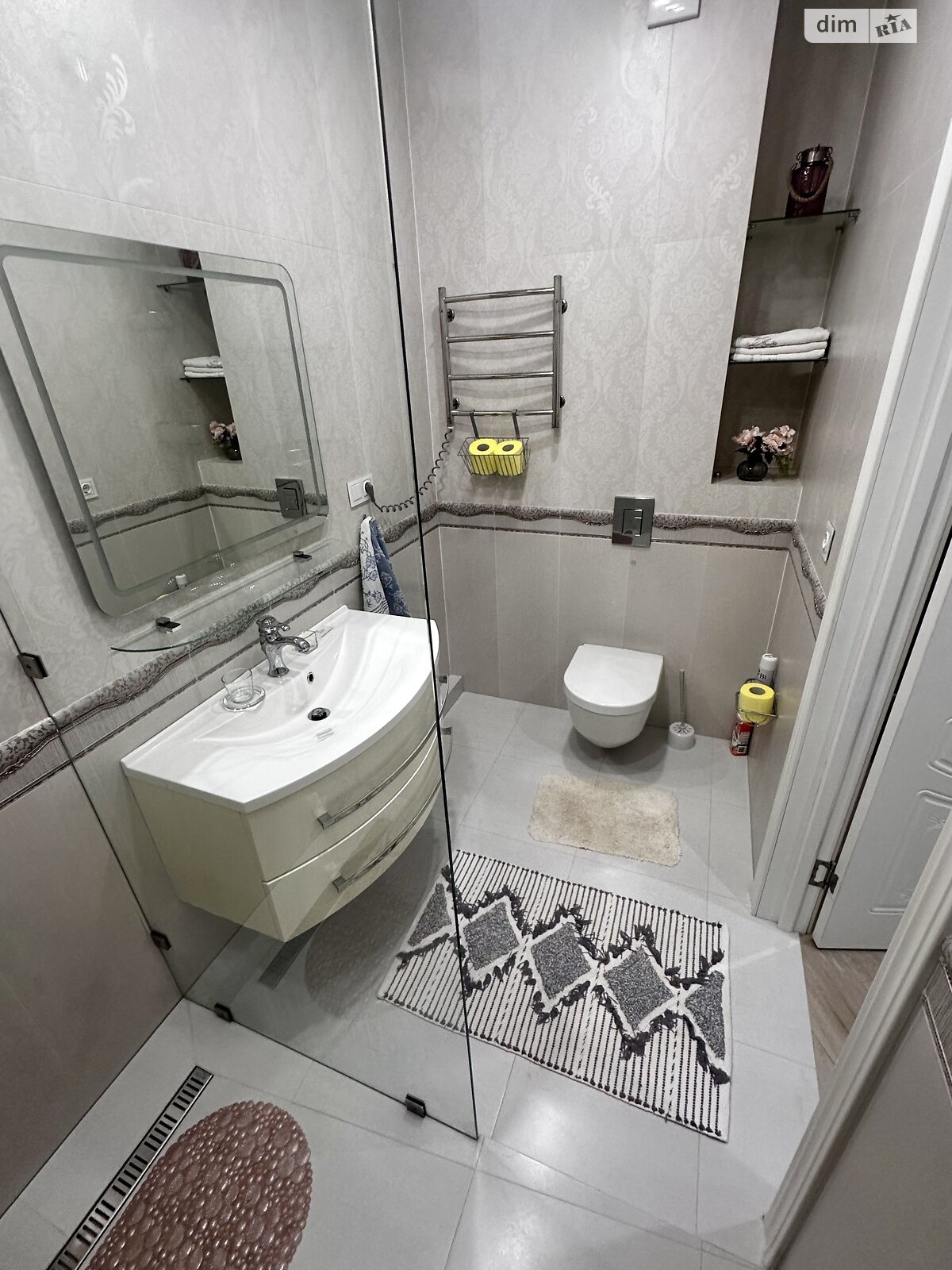 однокомнатная квартира в Одессе, район Приморский, на ул. Литературная 8 в аренду на долгий срок помесячно фото 1