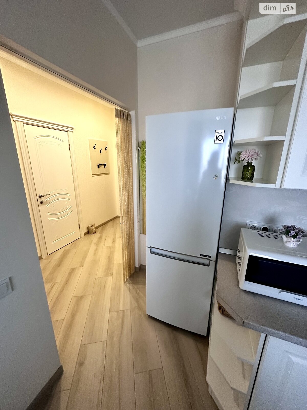 однокомнатная квартира в Одессе, район Приморский, на ул. Литературная 8 в аренду на долгий срок помесячно фото 1