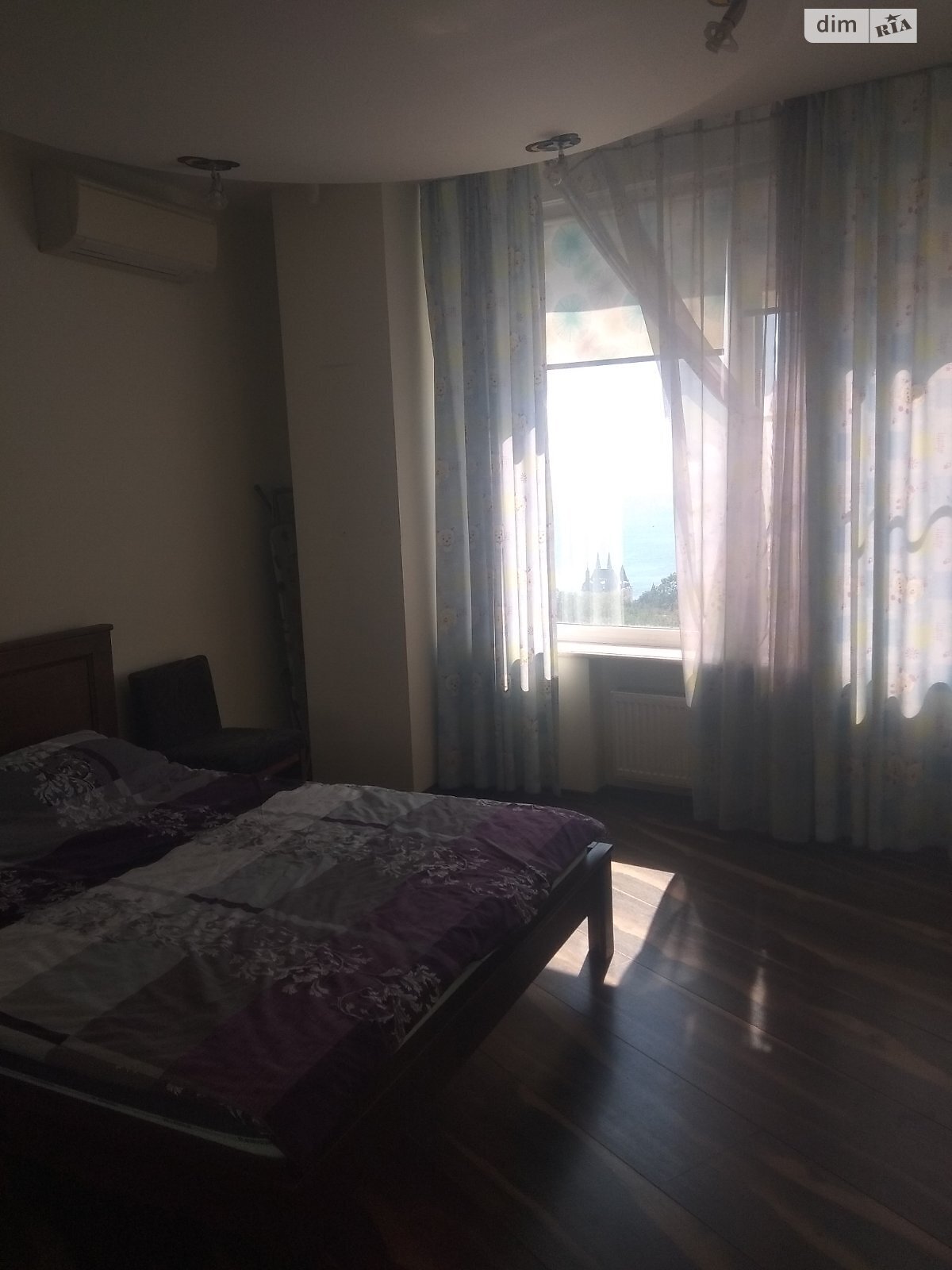 двухкомнатная квартира в Одессе, район Приморский, на ул. Литературная 1А в аренду на долгий срок помесячно фото 1