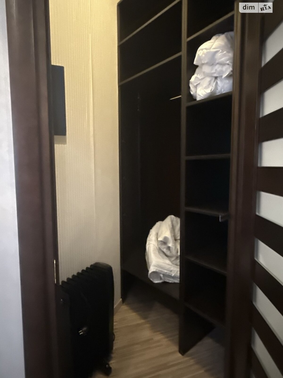 трикімнатна квартира в Одесі, район Приморський, на вул. Літературна 1А в довготривалу оренду помісячно фото 1