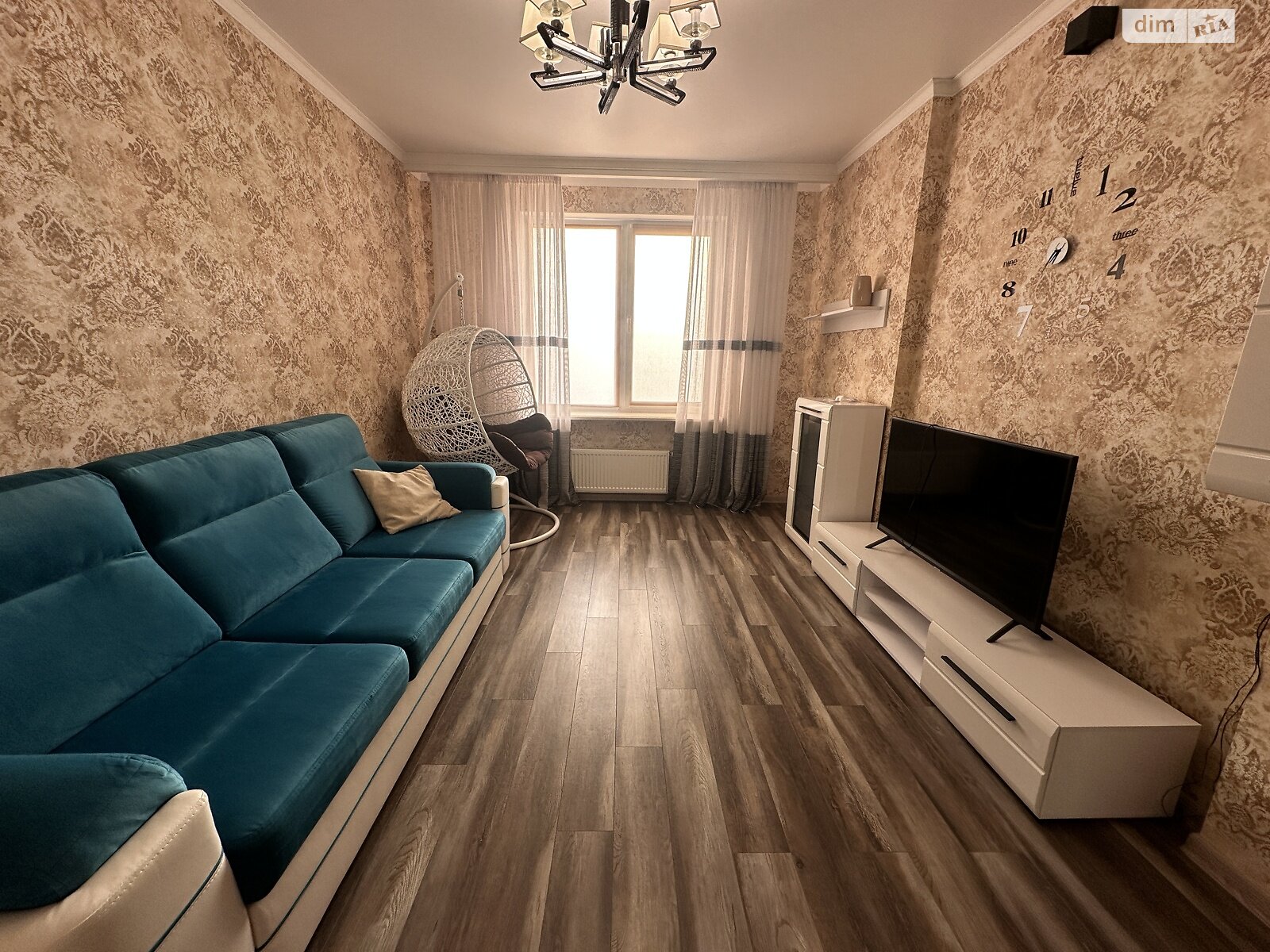 двухкомнатная квартира в Одессе, район Приморский, на ул. Литературная 8 в аренду на долгий срок помесячно фото 1 двухкомнатная квартира в Одессе, район Приморский, на ул. Литературная 8 в аренду на долгий срок помесячно фото 1