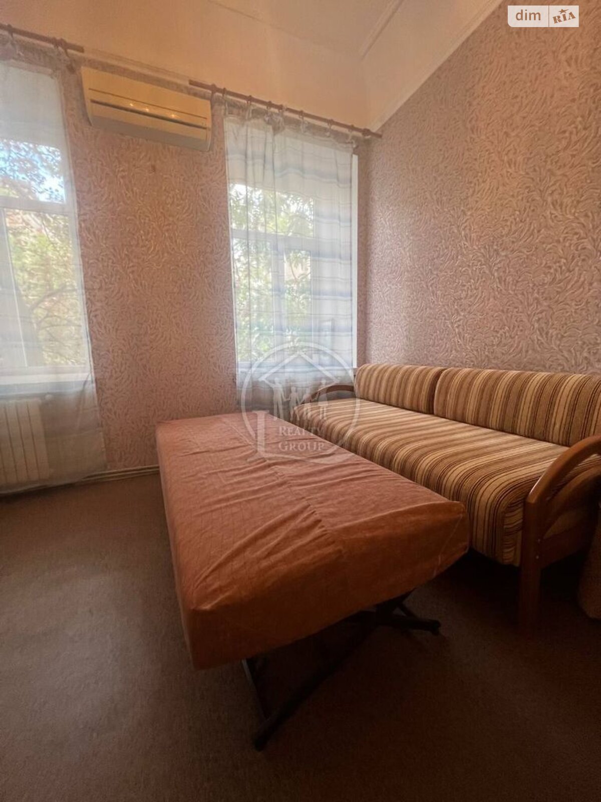 однокімнатна квартира в Одесі, район Приморський, на пл. Льва Толстого в довготривалу оренду помісячно фото 1 однокімнатна квартира в Одесі, район Приморський, на пл. Льва Толстого в довготривалу оренду помісячно фото 1
