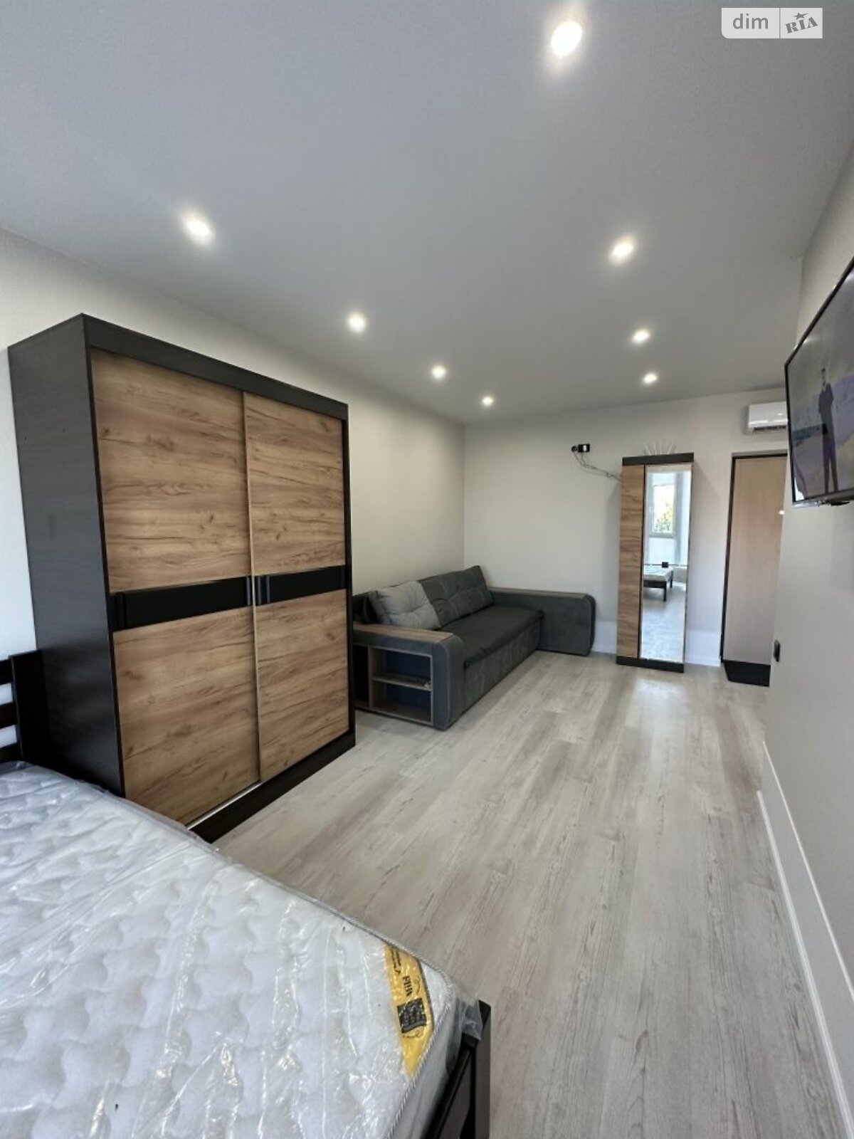 однокімнатна квартира в Одесі, район Приморський, на вул. Львівська 15Б в довготривалу оренду помісячно фото 1 однокімнатна квартира в Одесі, район Приморський, на вул. Львівська 15Б в довготривалу оренду помісячно фото 1