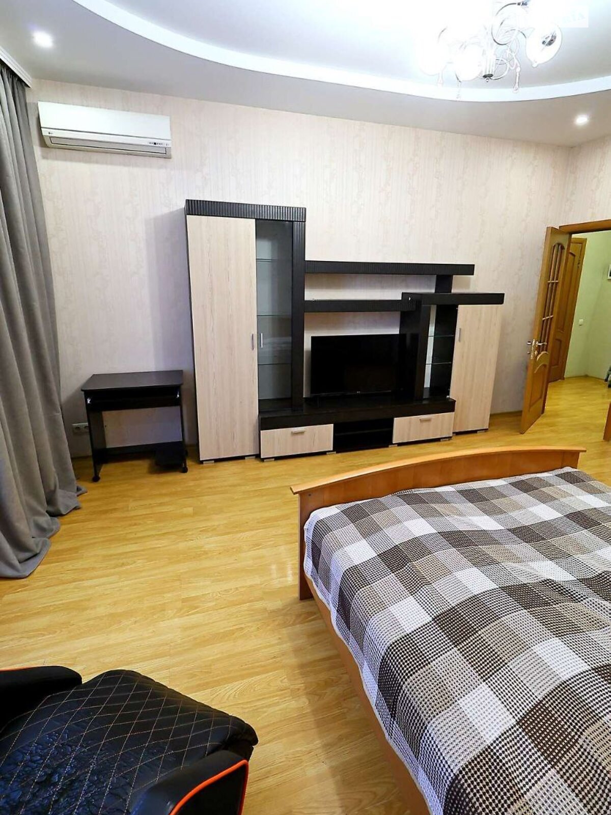 однокомнатная квартира в Одессе, район парковка, на ул. Малая Арнаутская 105/1 в аренду на долгий срок помесячно фото 1 однокомнатная квартира в Одессе, район парковка, на ул. Малая Арнаутская 105/1 в аренду на долгий срок помесячно фото 1