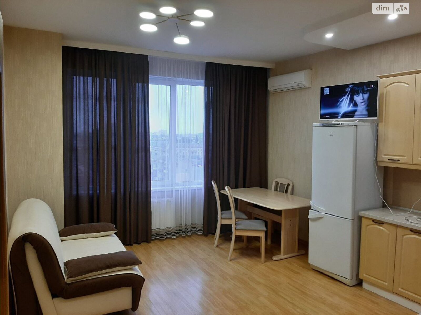 однокомнатная квартира в Одессе, район парковка, на ул. Малая Арнаутская 105/1 в аренду на долгий срок помесячно фото 1 однокомнатная квартира в Одессе, район парковка, на ул. Малая Арнаутская 105/1 в аренду на долгий срок помесячно фото 1