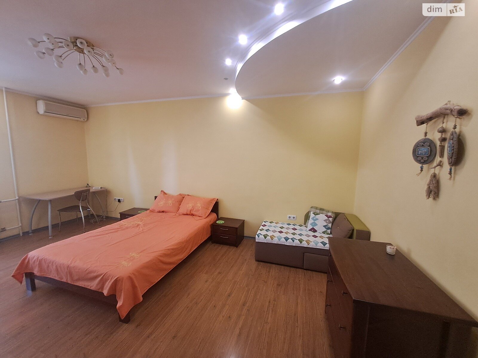 двухкомнатная квартира в Одессе, район Приморский, на пер. Манежный 4 в аренду на долгий срок помесячно фото 1