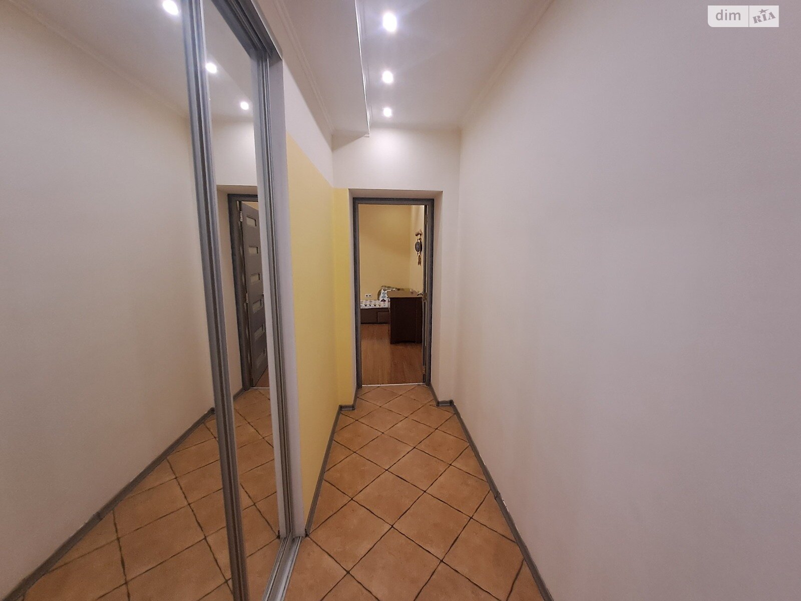 двухкомнатная квартира в Одессе, район Приморский, на пер. Манежный 4 в аренду на долгий срок помесячно фото 1