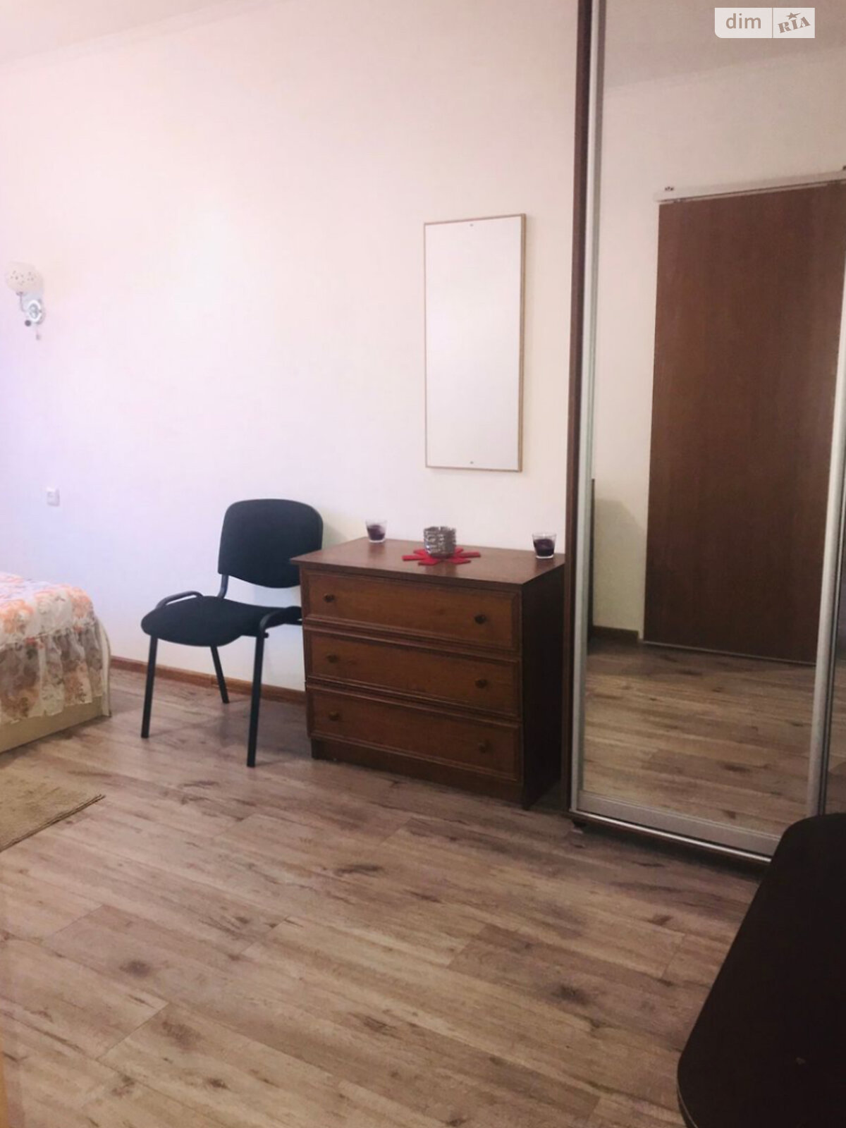 трикімнатна квартира в Одесі, район Приморський, на вул. Маразліївська 1Б в довготривалу оренду помісячно фото 1 трикімнатна квартира в Одесі, район Приморський, на вул. Маразліївська 1Б в довготривалу оренду помісячно фото 1