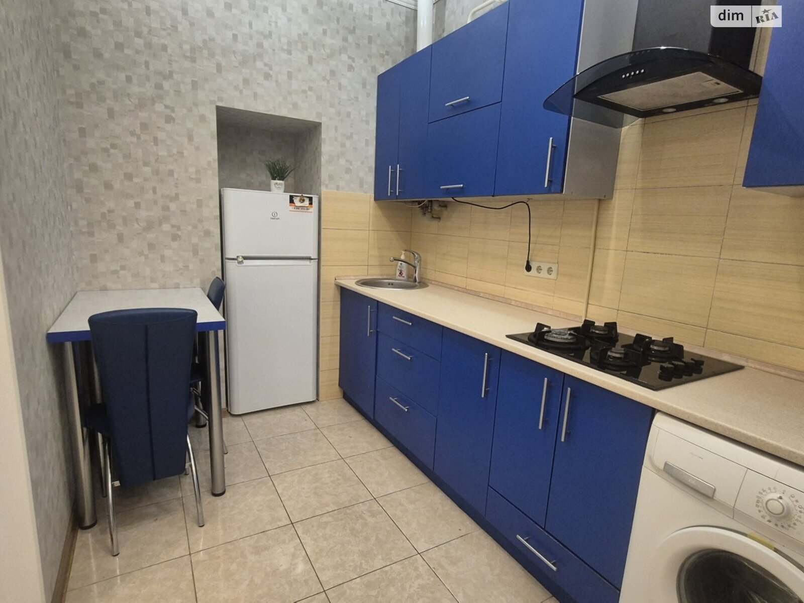 однокомнатная квартира в Одессе, район Приморский, на ул. Нежинская 56 в аренду на долгий срок помесячно фото 1