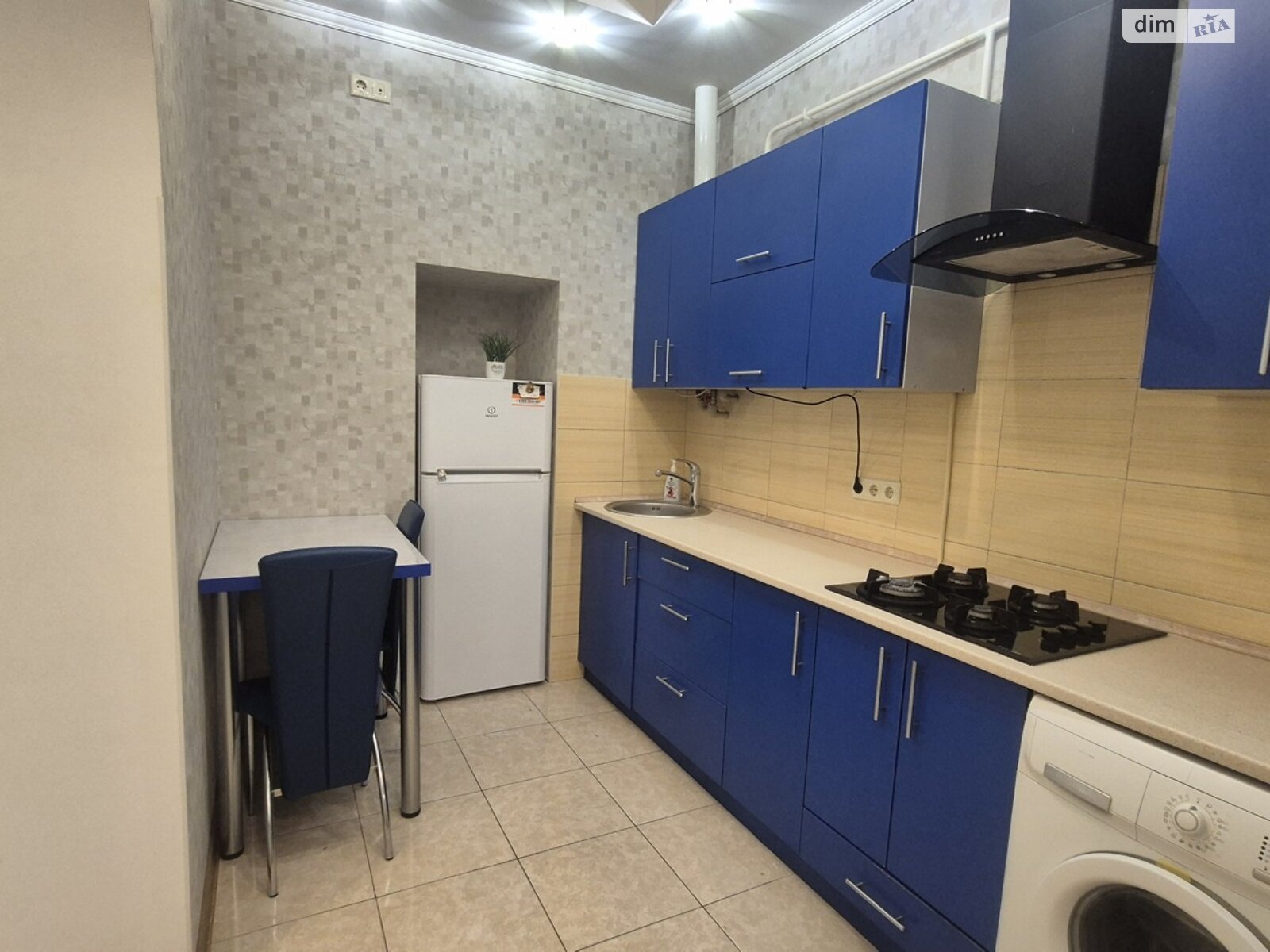 однокомнатная квартира в Одессе, район Приморский, на ул. Нежинская 56 в аренду на долгий срок помесячно фото 1