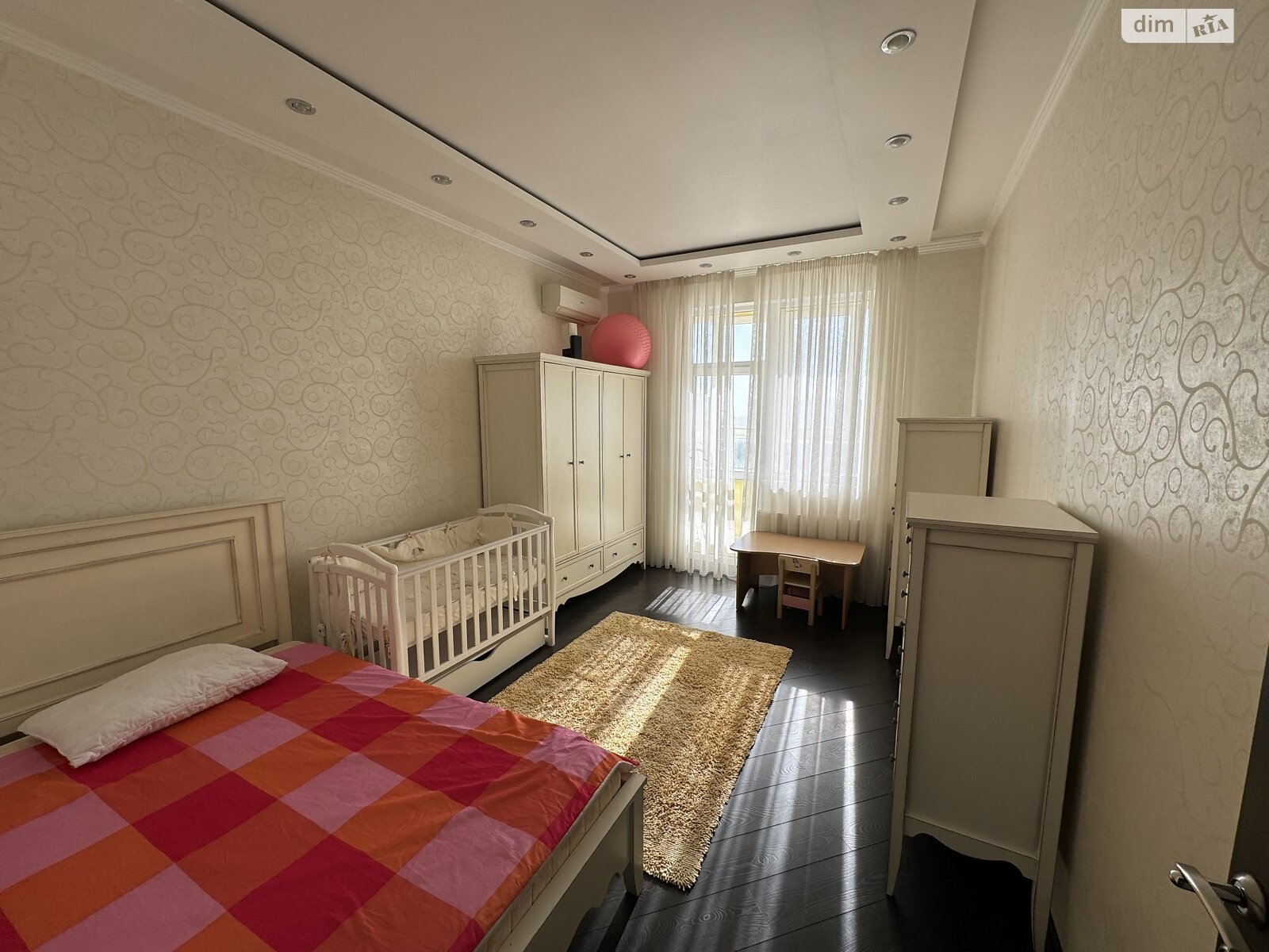 двокімнатна квартира в Одесі, район Приморський, на вул. Незалежності 11 в довготривалу оренду помісячно фото 1